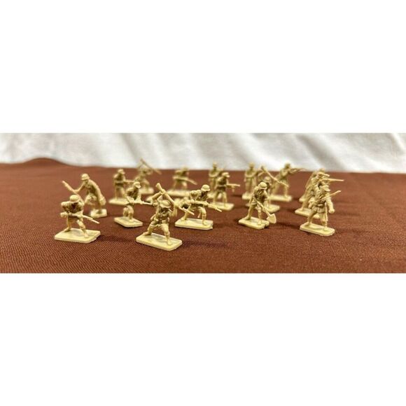 Lot of 19 Tan Mini Army Men 1" tall - Picture 3 of 4